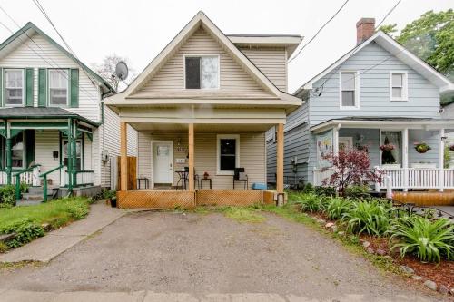 627 oxford street in Peterborough, Canada