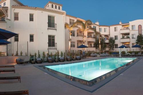 Cozy Resort-Style Experience - Garden View, Los Angeles (photo 6)
