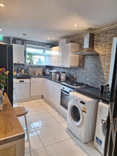 Alistair lodge in Chatham Central