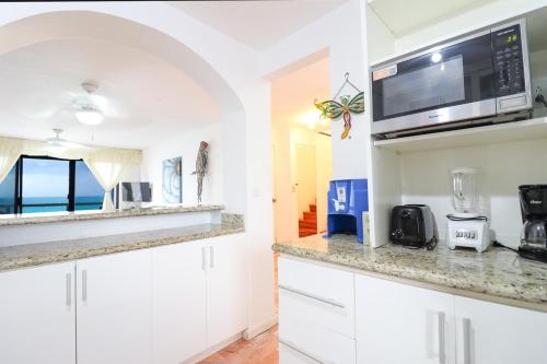 Penthouse, Stunning Views, 2 Bedrooms in Cancún, Mexico