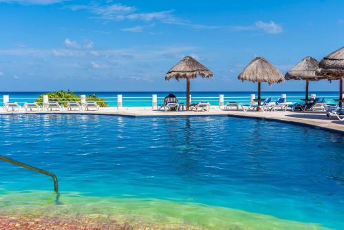 Penthouse, Stunning Views, 2 Bedrooms in Cancún, Mexico