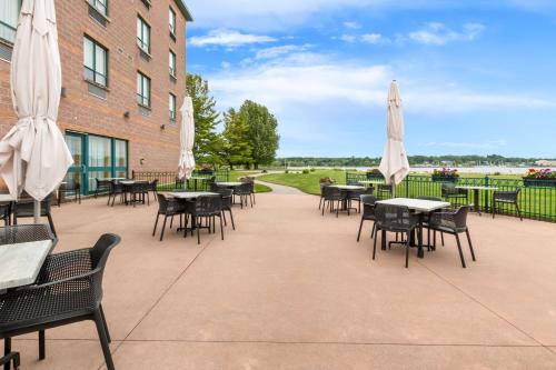 設施, 貝斯特韋斯特海灣酒店 (Best Western Inn On The Bay) in 歐文桑德