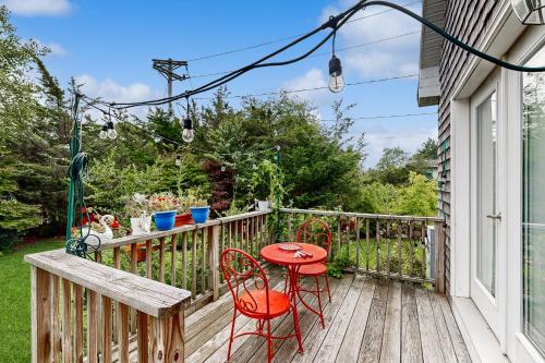 Bird Street Breeze Bird Street Breeze