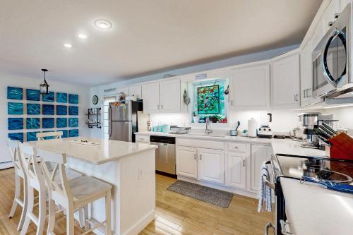 Bird Street Breeze Bird Street Breeze