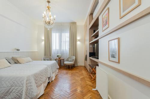 Espectacular departamento estilo francés en la mejor zona de Recoleta sobre la calle Arenales