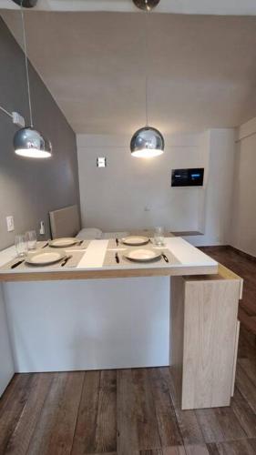 One-Bedroom Apartment image 5