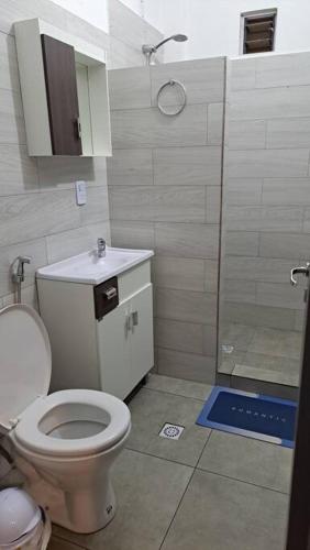 One-Bedroom Apartment image 1
