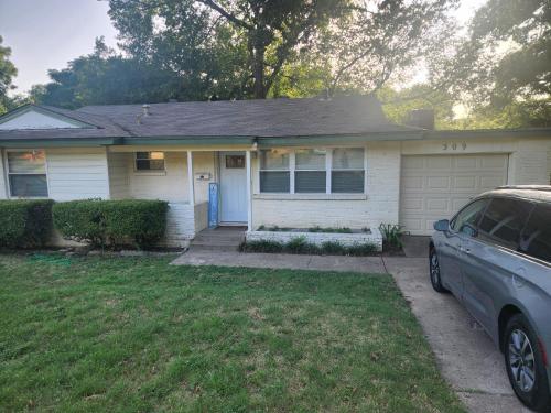 Myrtle -15 minutes DFW Airport Myrtle -15 minutes DFW Airport