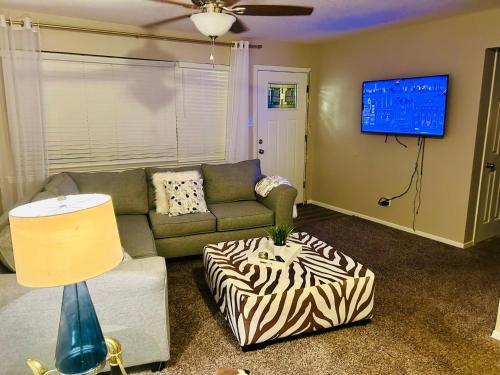 Myrtle -15 minutes DFW Airport Myrtle -15 minutes DFW Airport