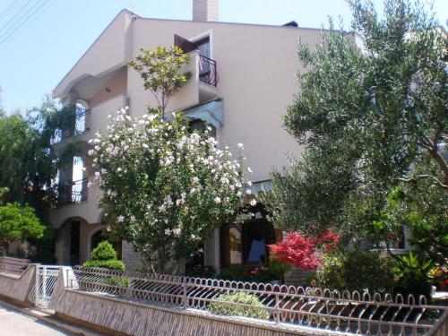  Apartment Pakostane/Biograd Riviera 8058, Unterkunft in Pakoštane