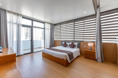 호치민 탄 롱 호텔 - 아파트먼트 (Thanh Long Hotel - Apartment) 5성급 호텔 스위트룸