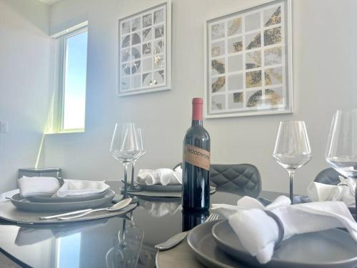 Luxe Corner One Bedroom, Prime Hollywood with Parking, Los Angeles (fotografie 8)