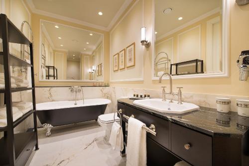 Wilson Palace by LOFT