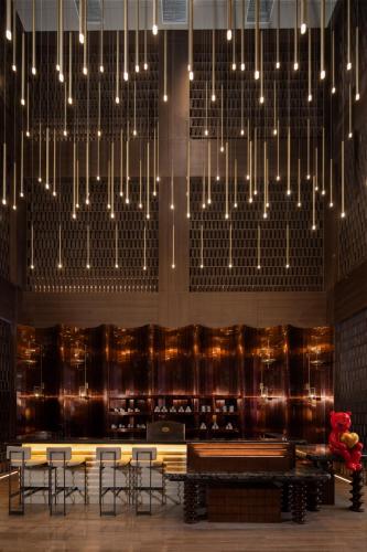 Radisson Red Yangzhou Slender West Lake – Yangzhou, VA