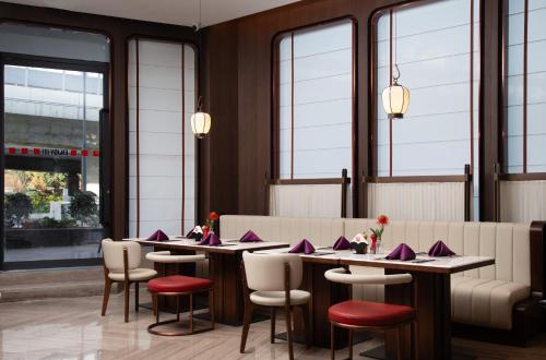 Radisson Red Yangzhou Slender West Lake – Yangzhou, VA