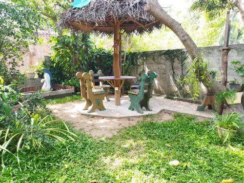 Kert, Mango Villa - Panama Near Arugam Bay in Panama