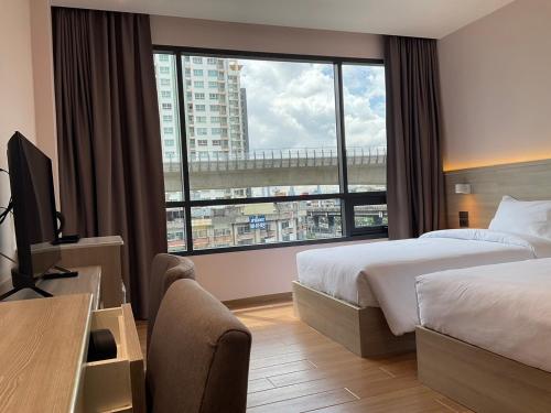 room detail thumbnail 0