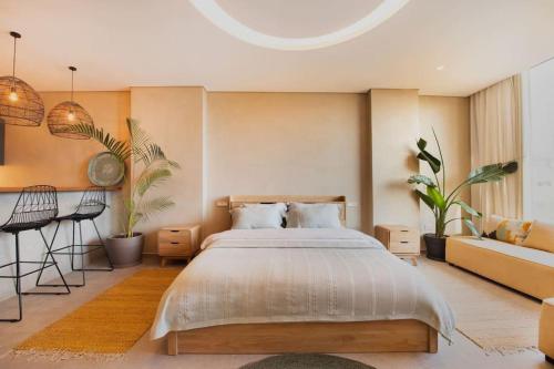 Titans Guesthouse Studio P in Batroun