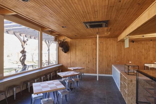 Viesnīcas āriene, Alpine Inn in Khancoban