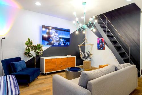 ATX Icon Mansion - Rainey Street - 6 min walk in Austin, USA