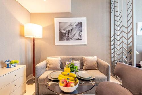 Stylish Studio Business Bay with Canal View - Gym & Pool, Dubaï (photo 6)