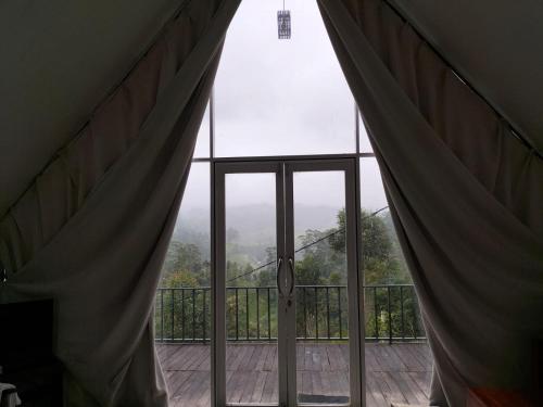 Mirage Waterfall Villa in Pundaluoya