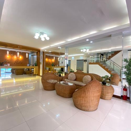 Lobby, Omni Dormitel near SM Center Las Piñas