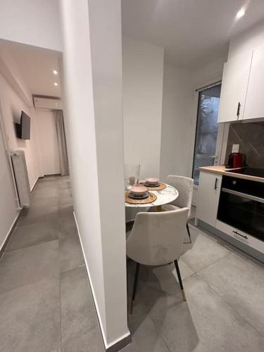 Cozy central apartment with yard, Athènes (photo 6)