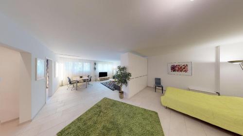 Unique Serviced Living at Basel Waterfront 9001