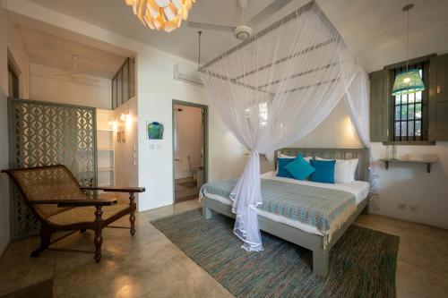 Villa - Beach Front image 10