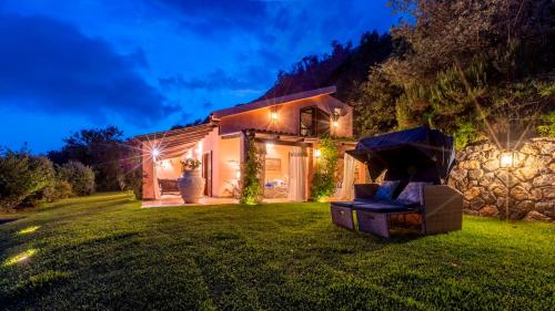 VILLA BAMBU' 9&2, Emma Villas, Maratea