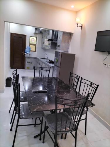 Three-Bedroom Villa image 4