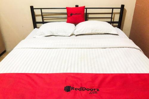 RedDoorz near RS Siloam Karawaci – Tangerang, PA