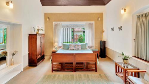 SaffronStays Biccode Woodside Heritage in Belur