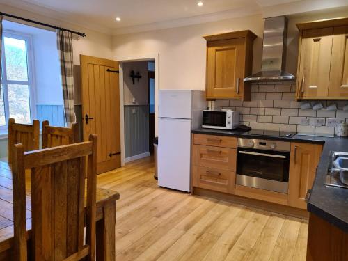 Konyha, Highland Cottage in Craggie