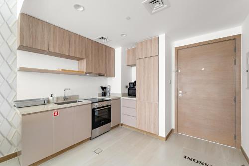 ALiving Classy 1BR I Near Burj Khalifa & Dubai Mall I Missoni Tower- 211, Dubai (foto 9)
