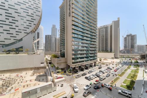 ALiving Classy 1BR I Near Burj Khalifa & Dubai Mall I Missoni Tower- 211, Dubai (foto 10)