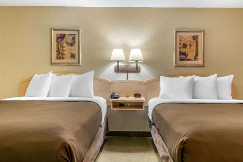 Suburban Extended Stay Hotel South Bend - image 11