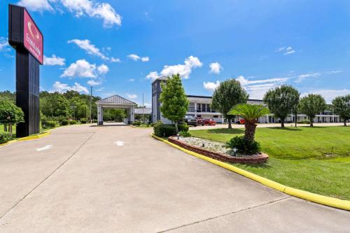 Econo Lodge Inn & Suites - 숙소 외관