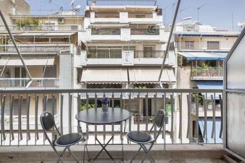 Glimmer 2-Bedroom Apartment in Athens - main image