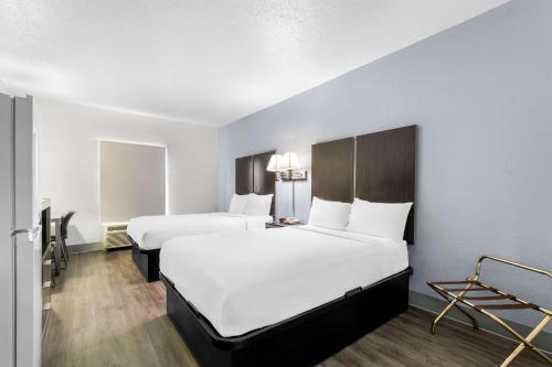 Suburban Studios Chattanooga Northeast - Ooltewah – Chattanooga, TN