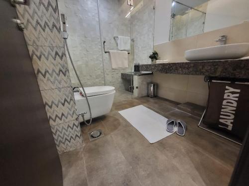 One-Bedroom Apartment with Balcony image 10