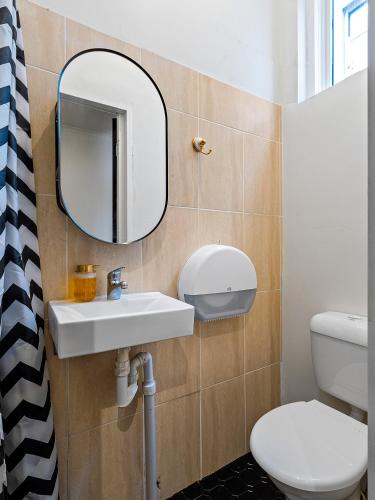 AZZURRO POD HOTEL - Central Sydney - image 12