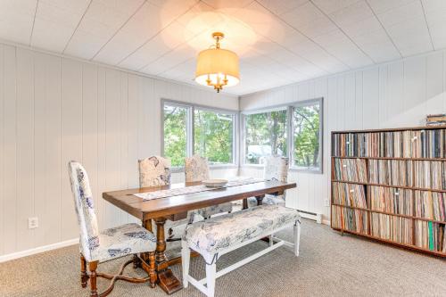Waterfront Southold Retreat Less Than 3 Mi to Wineries! in Southold, USA