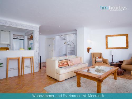 Penthouse SeaEsta by HMR Holidays - image 4