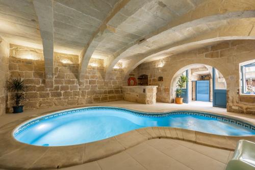 Room 5 - Twin Room x 2 by Solea, Għarb (zdjęcie 6)