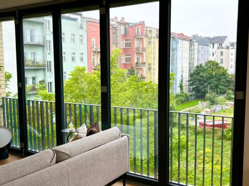 2 Bedroom Mauerpark-Apartment, Berlin Mitte View calendar, Berlín (foto 7)