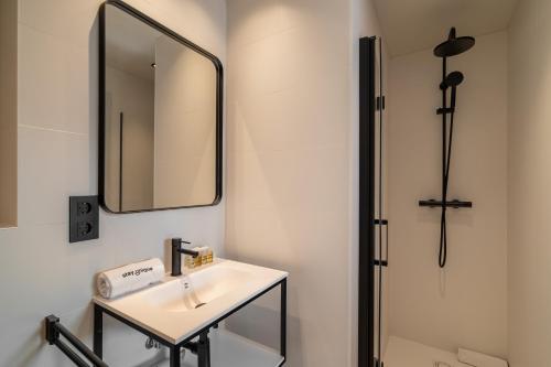 Three-Bedroom Apartment image 2