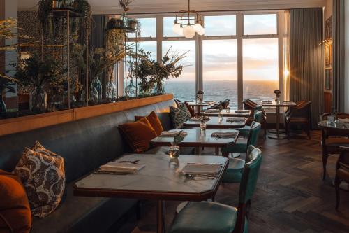 Restaurant, The Headland Hotel and Spa near Fistral Blu
