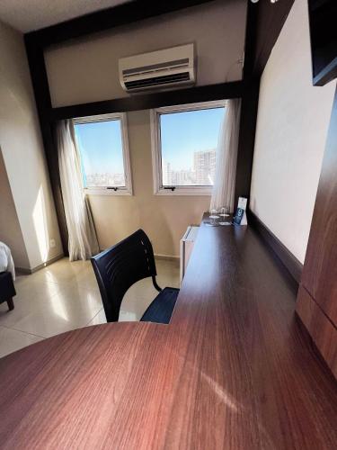 Deluxe Twin Room image 3